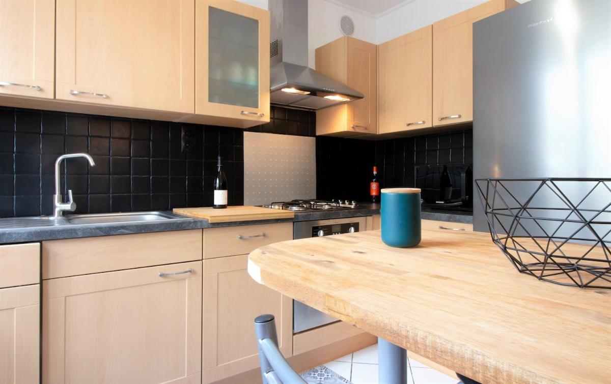 Saint Germain 2 Chambres Parking Annecy Esterno foto